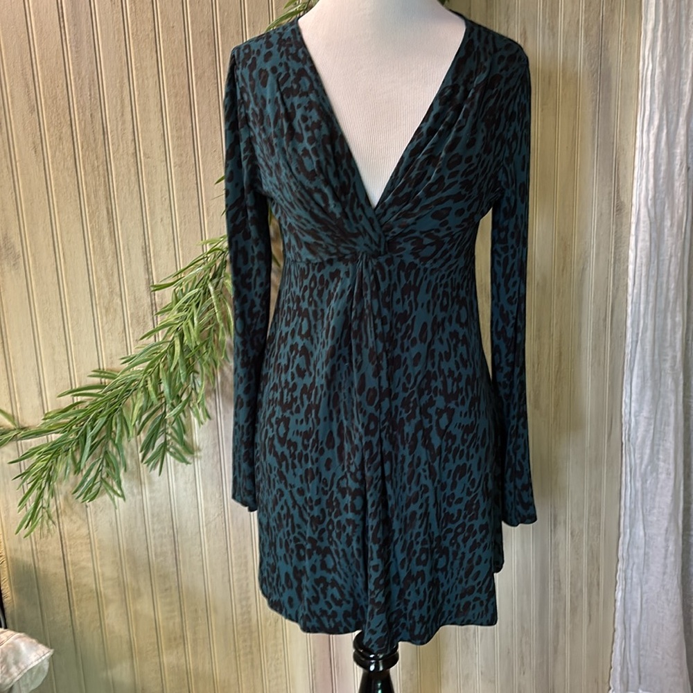 Soma Live Lounge Wear Teal & Black Leopard Print Long Sleeve Tunic, EUC, Small